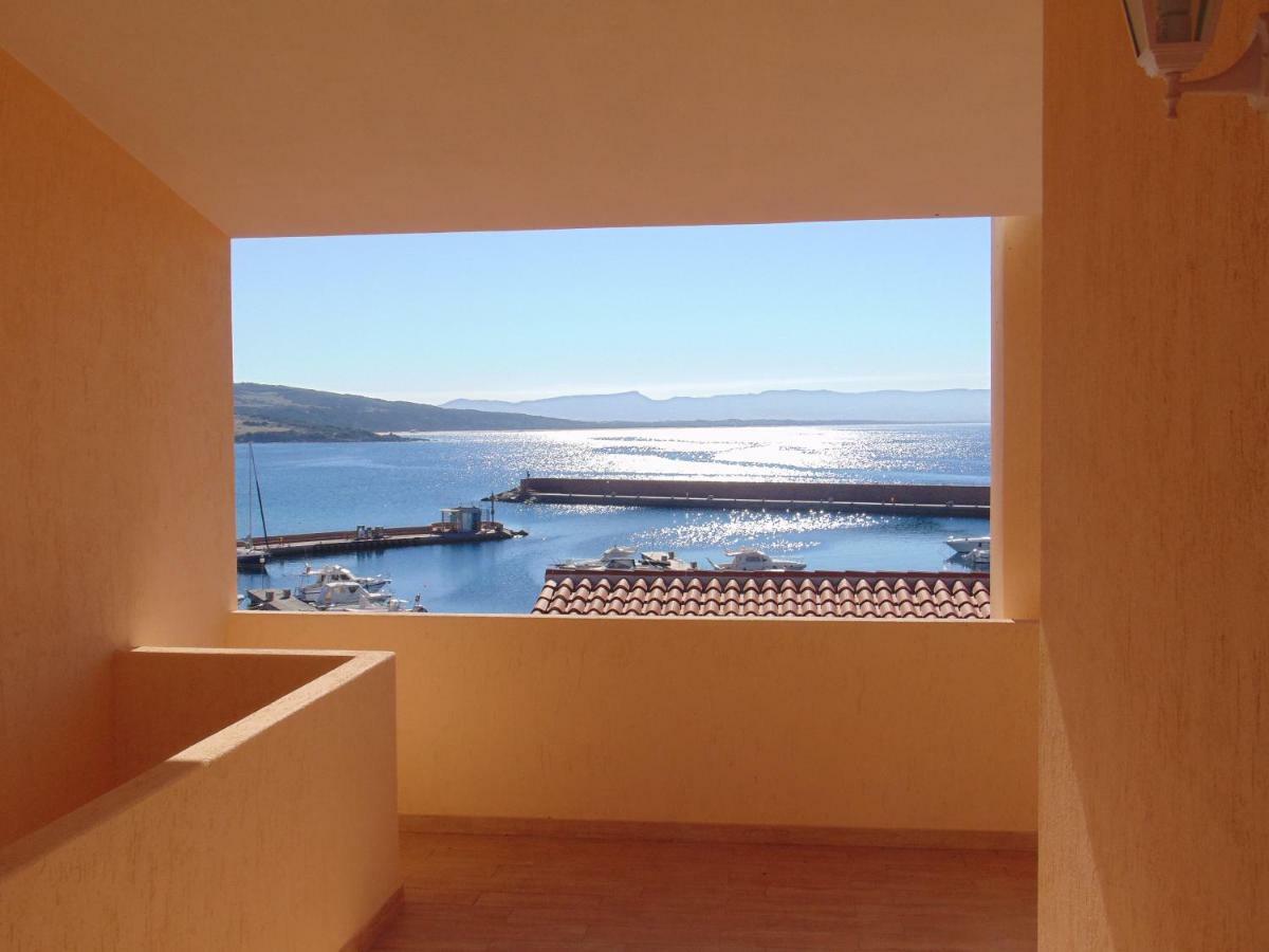 Fronte Mare Attico Indipendente Ed Esclusivo Con Terrazza Panoramica Daire Isola Rossa Dış mekan fotoğraf
